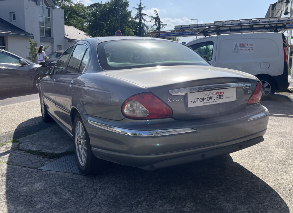 X-Type 2.0 D 130cv - EXECUTIVE 2006 occasion 49124 Saint-Barth&eacute;lemy-d'Anjou