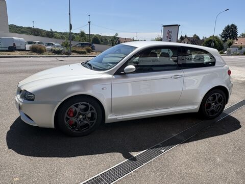 Annonce voiture Alfa Romeo 147 33990 €