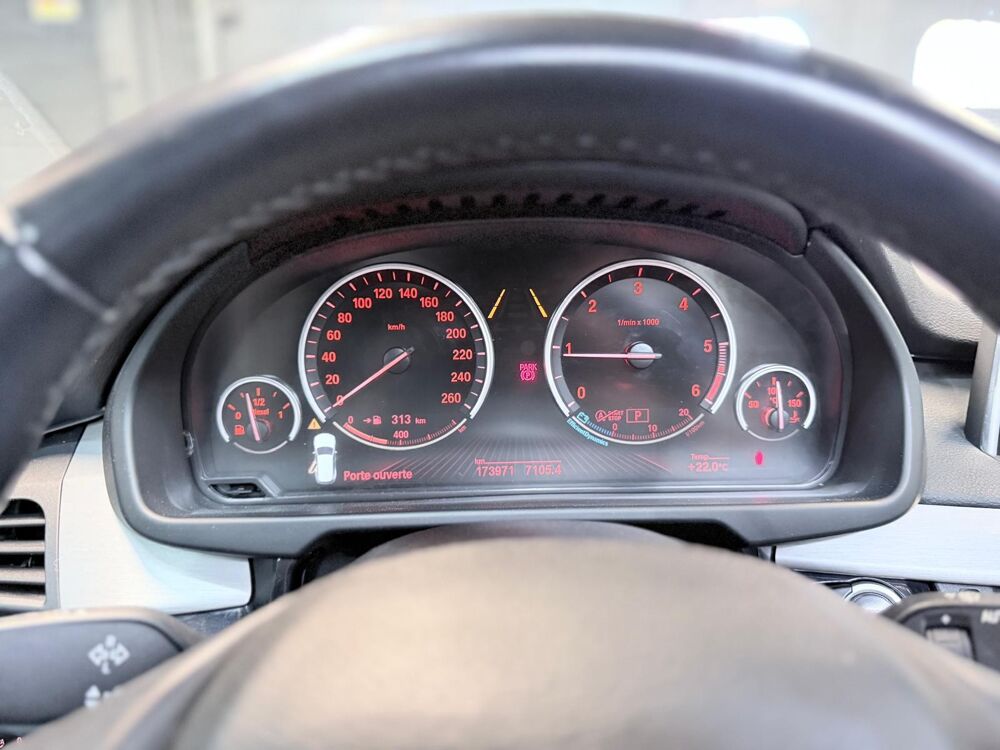 X5 (F15) 25d 2.0 218ch Xdrive 2014 occasion 71300 Montceau-les-Mines