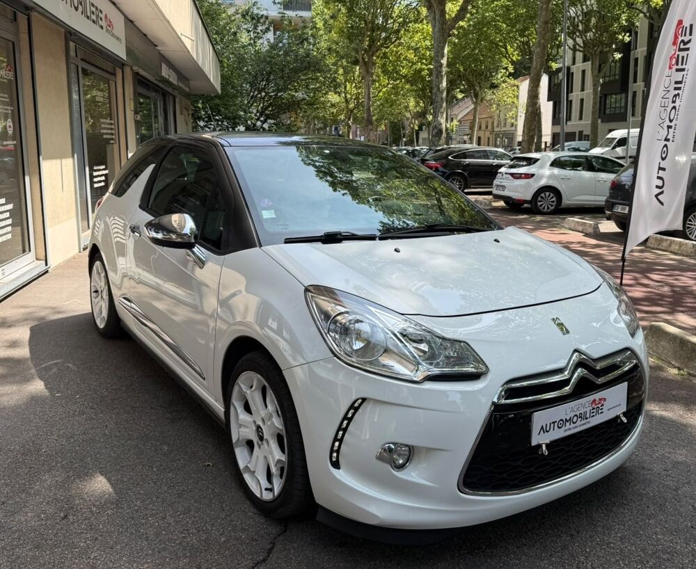 DS3 1.6 VTI 120 SO CHIC *1ERE MAIN, CUIR, SIEG. CHAUF.* 2011 occasion 92370 Chaville