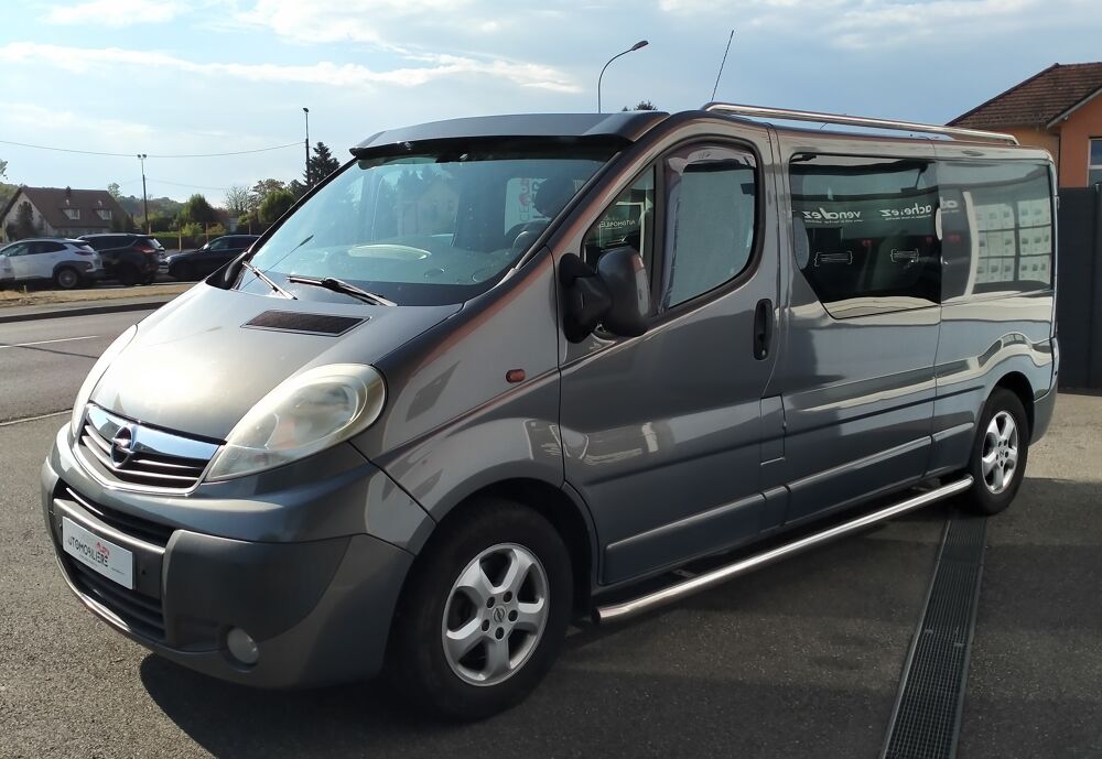 Vivaro Combi 2.5 CDTI145 M1 Pack Clim Easytronic 2011 occasion 90400 Danjoutin