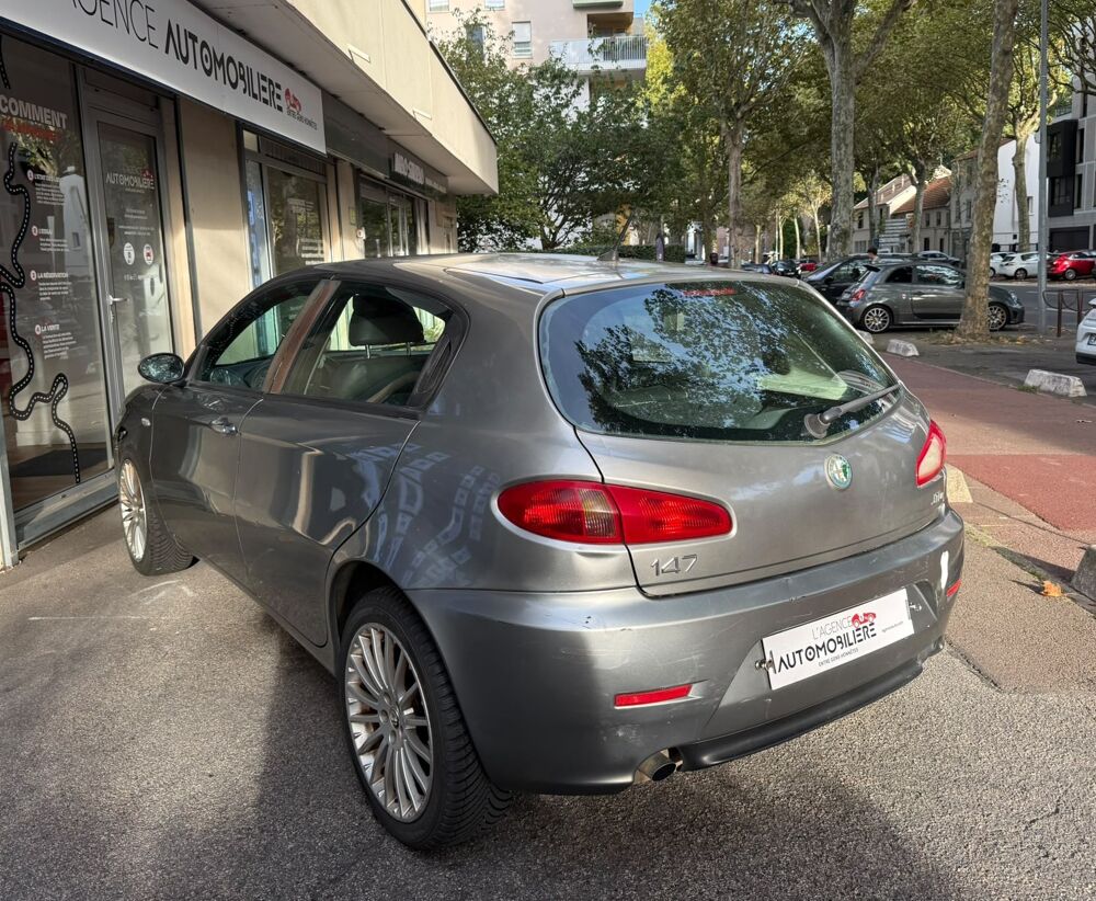 147 1.9 JTD 150 SELECTIVE 5P 2006 occasion 92370 Chaville