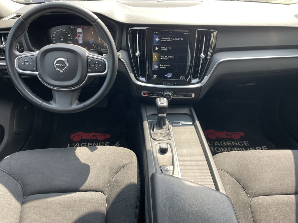 V60 II D3 2.0 TDi Geartronic 150 cv Bo&icirc;te auto momentum business 2019 occasion 49124 Saint-Barth&eacute;lemy-d'Anjou