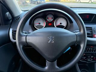 206 1.4l hdi 70ch TRENDY 2009 occasion 44860 Pont-Saint-Martin