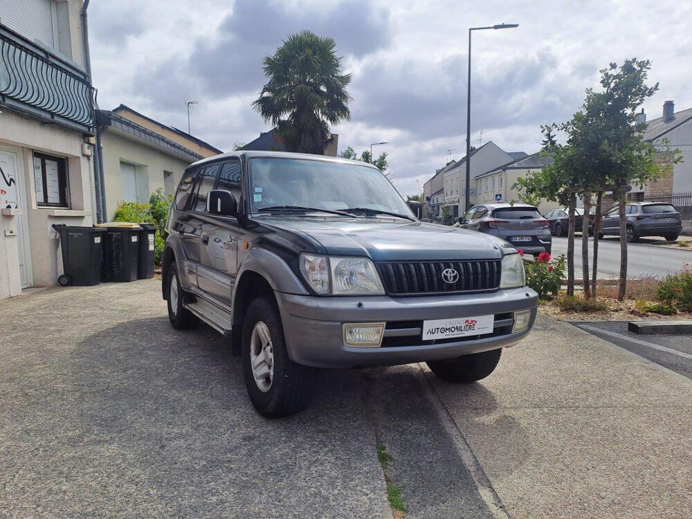 Land Cruiser 3.0 TD 125cv KZJ95 VX - 7 places - Calandre 2000 occasion 49124 Saint-Barth&eacute;lemy-d'Anjou