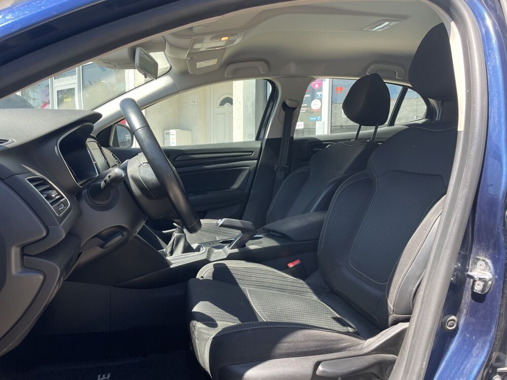 M&eacute;gane IV 1.2 TCe 100 cv - Business - Carplay 2018 occasion 49124 Saint-Barth&eacute;lemy-d'Anjou