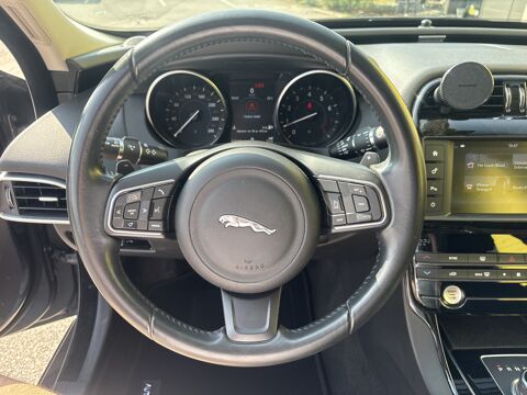 XE 2.0 200 Pure Auto 2016 occasion 76760 Yerville