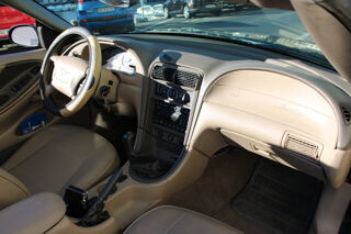 Mustang 4.6 L V8 260CV 2002 occasion 34200 S&egrave;te