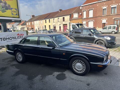XJ 8 XJ8 3.2 V8 BA 1998 occasion 59300 Valenciennes