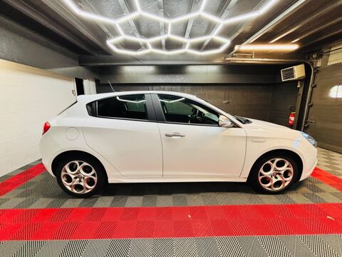 Giulietta 1.6 JTDM 120ch super- Garantie 12 mois - distribution effect 2017 occasion 71300 Montceau-les-Mines
