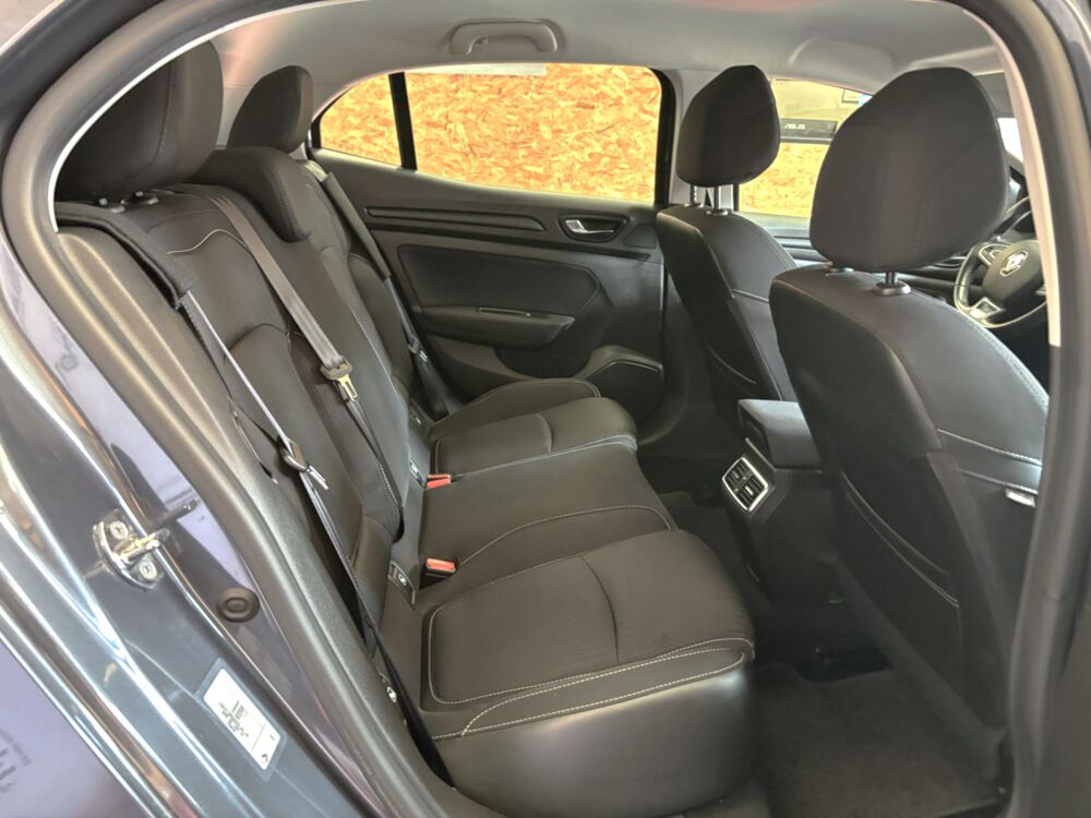 M&eacute;gane 1L5 DCI 110CH finition Energy Business 2018 occasion 59640 Dunkerque
