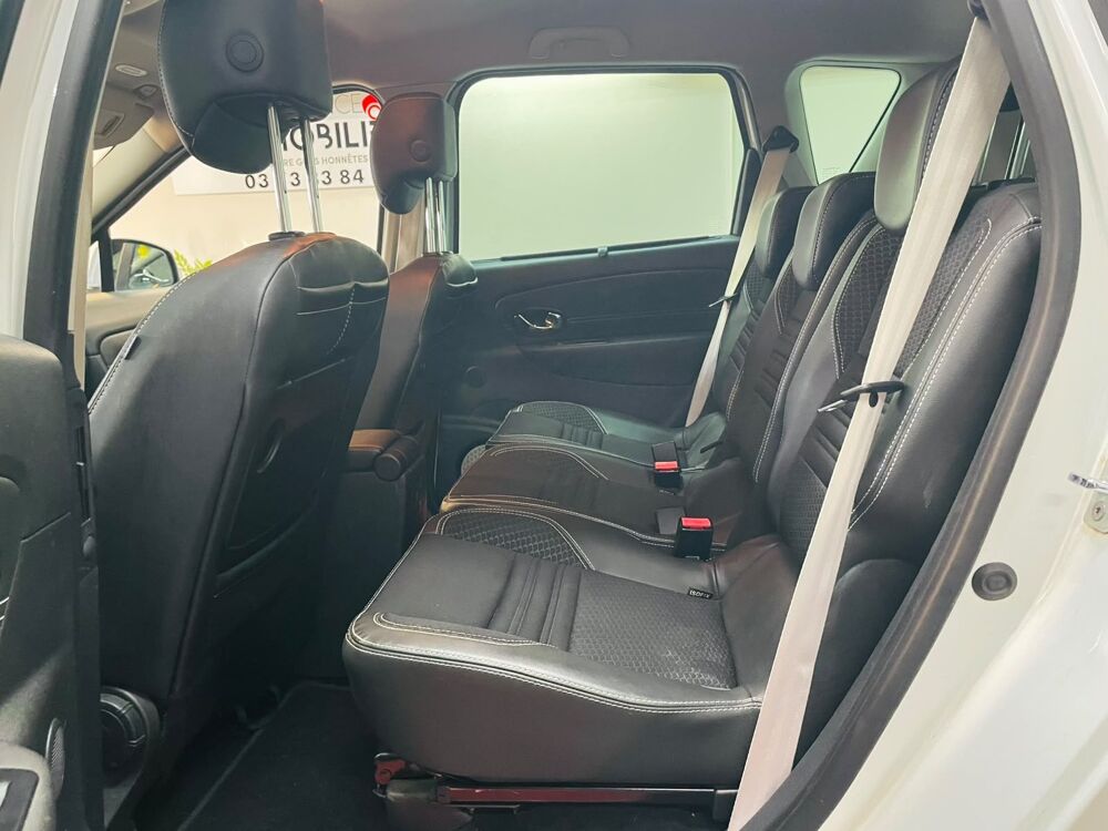 Sc&eacute;nic III Phase 2 1.2 TCe 16V S&S 131 cv 2016 occasion 71300 Montceau-les-Mines