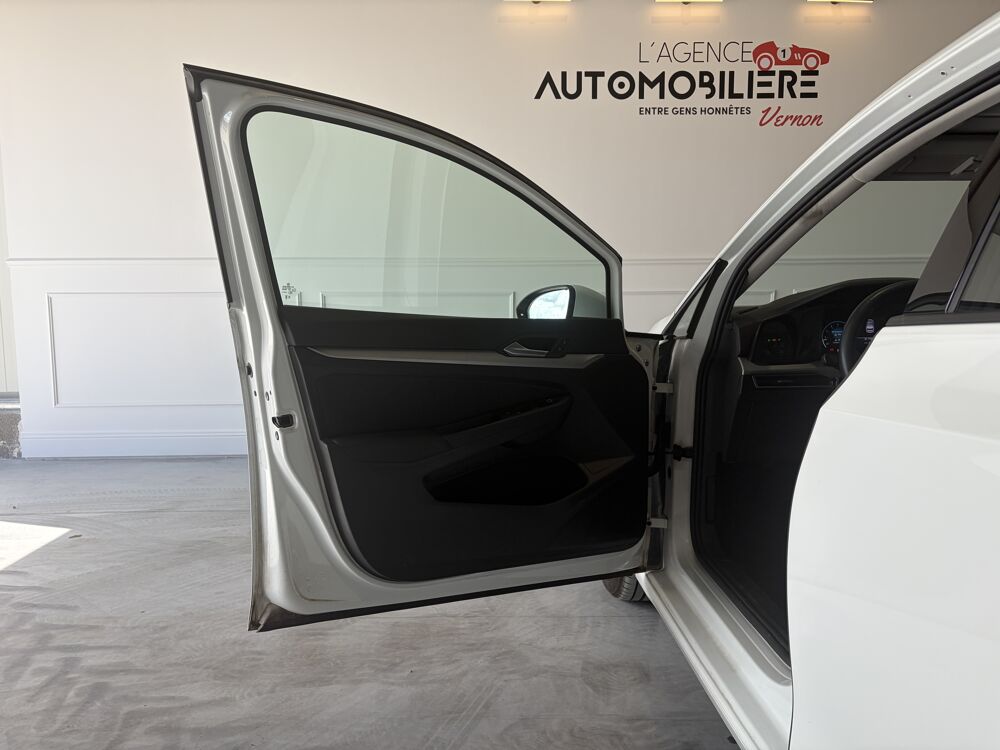 Golf VIII 1.5 ETSI 150 STYLE DSG7 / ENTRETIEN COMPLET / ATTELAGE 2024 occasion 27620 Gasny