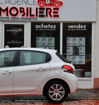 208 I Phase 2 5 Portes 1.6 Blue HDi FAP 99 cv 2018 occasion 88000 &Eacute;pinal