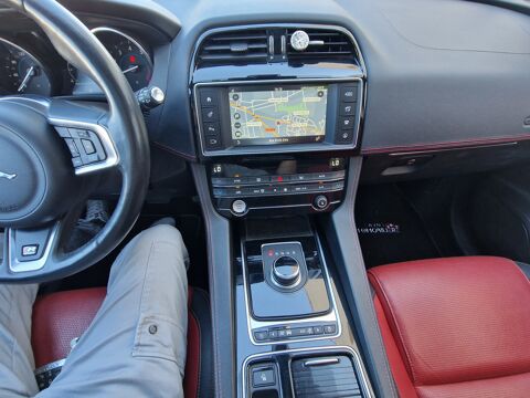 F-PACE 2.0 250 15CV R-SPORT 4X4 BVA 2018 occasion 80480 Salou&euml;l