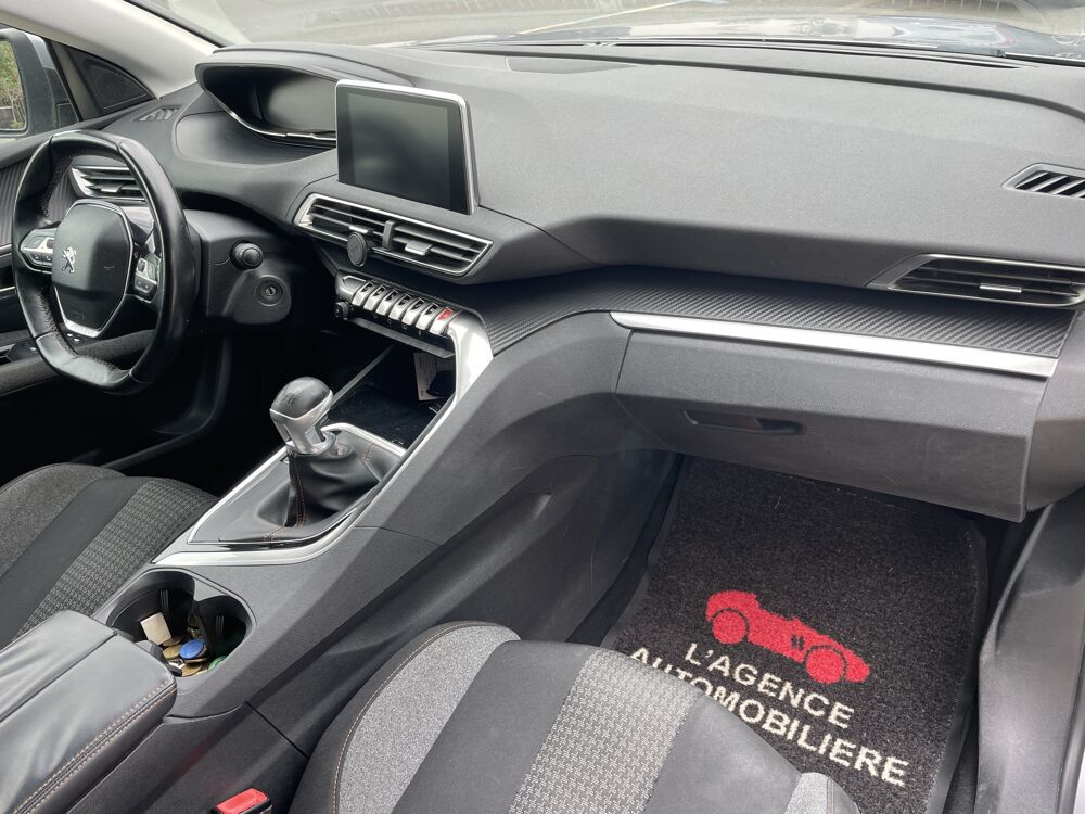 5008 1.6 BlueHDi 120 cv 7 places Active Business - APPLE CAR 2018 occasion 49124 Saint-Barth&eacute;lemy-d'Anjou