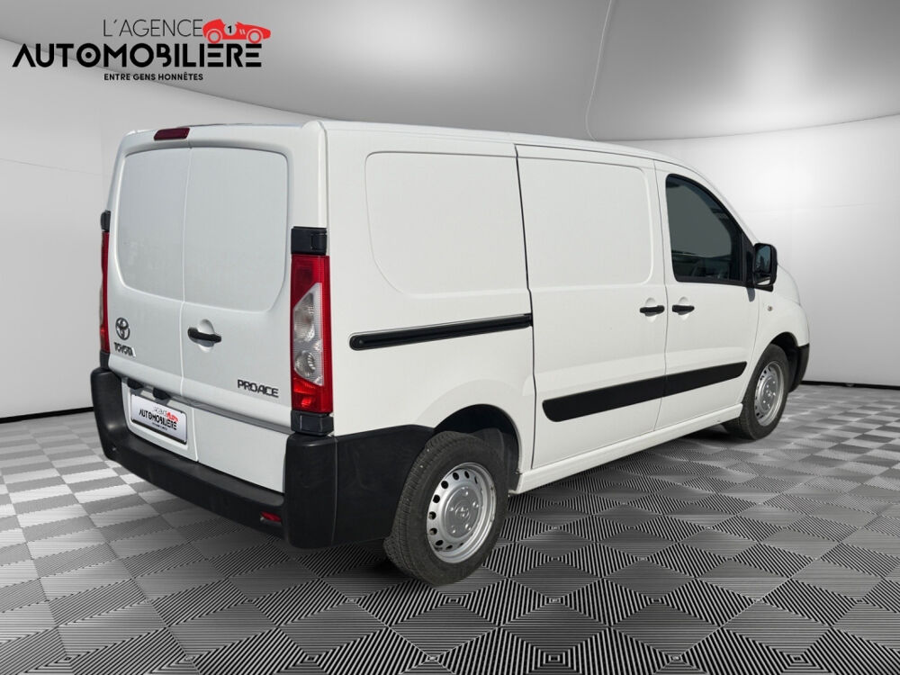 Proace FOURGON L1H1 2.0 D-4D 128 cv 2014 occasion 51000 Ch&acirc;lons-en-Champagne