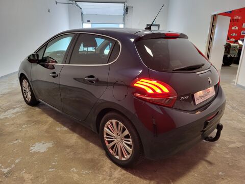 208 1.2 110 ALLURE BVM6 + ATTELAGE + CARPLAY 2019 occasion 37170 Chambray-l&egrave;s-Tours