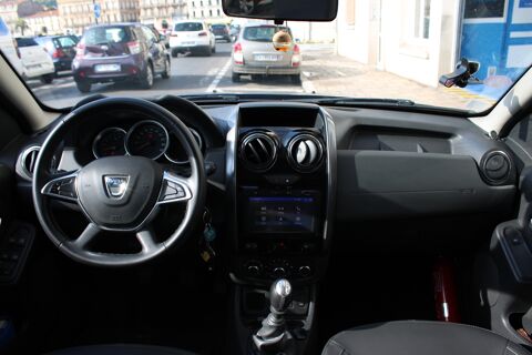Duster 1.2 TCE 125ch BLACK TOUCH 4X2 ( Entretien DACIA, 1&egrave;re main, 2017 occasion 34200 S&egrave;te