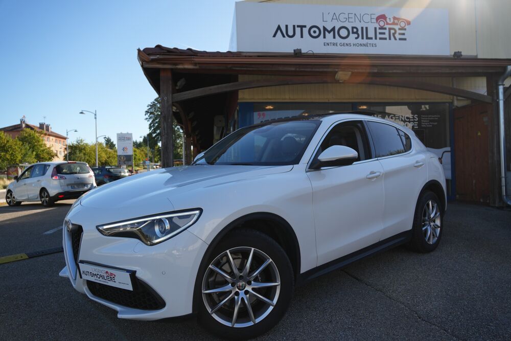 Stelvio 2.0 TURBO 200 Q4 LUSSO AT8 2017 occasion 01000 Saint-Denis-l&egrave;s-Bourg