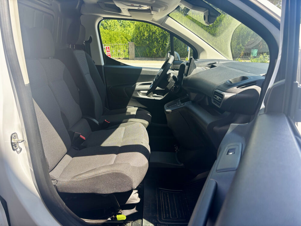Proace L1 1.5 D-4D 131 ch Business 2024 occasion 88100 Sainte-Marguerite