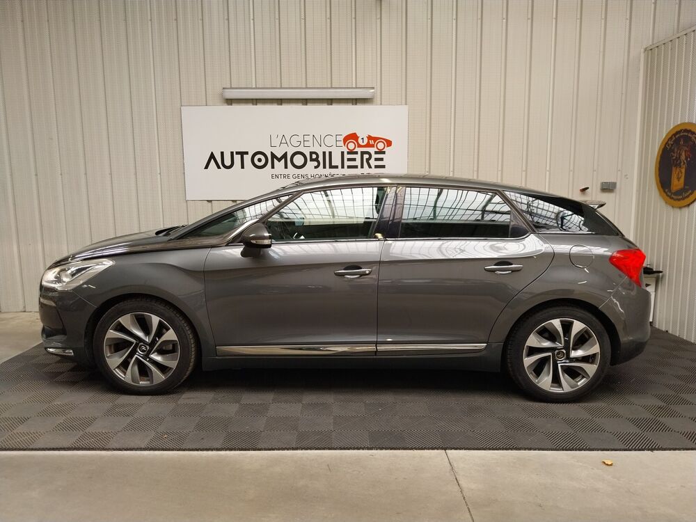 DS5 1.6 THP 200 SO CHIC 2012 occasion 56000 Vannes