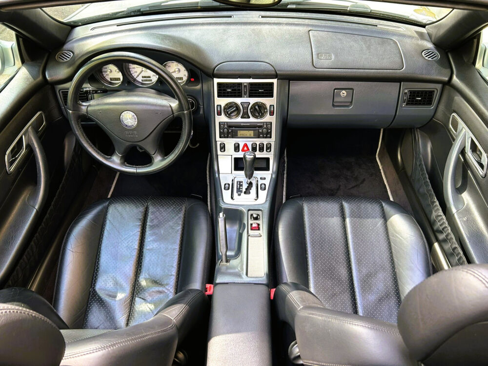 SLK 200 KOMPRESSOR SPECIAL EDITION *EDITION LIMITEE* 2002 occasion 92370 Chaville