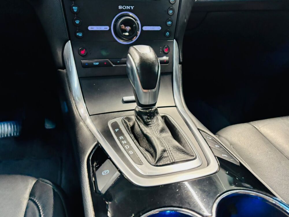 Edge 2.0 tdci 210 titanium i-awd 4x4 powershift 2017 occasion 71300 Montceau-les-Mines