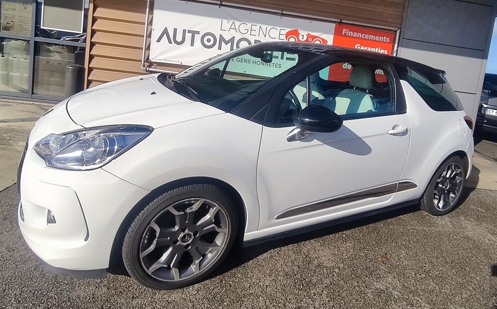 DS3 1.6 E-HDI 115 ULTRA PRESTIGE 2013 occasion 27500 Pont-Audemer
