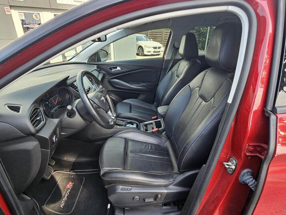 Grandland x 1.5 D 130 CV BVA 8 ULTIMATE (Sur&eacute;quip&eacute; : Volant chauffants , 2021 occasion 25400 Audincourt