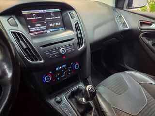Focus Titanium 2015 occasion 71300 Montceau-les-Mines