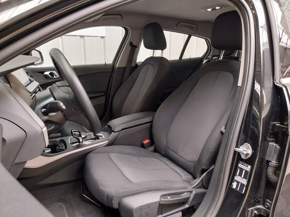 S&eacute;rie 1 116 I A 109 CH BUSINESS DESIGN DKG7 1906 occasion 56000 Vannes