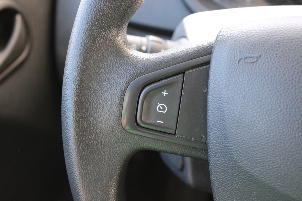 NV400 FOURGON L1 1.5 dCi 95 ch ( 1&egrave;re main, Clim, Attelage ... ) 2021 occasion 34200 S&egrave;te