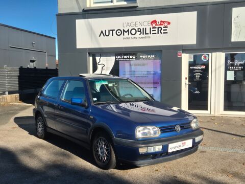 Annonce voiture Volkswagen Golf 8490 €