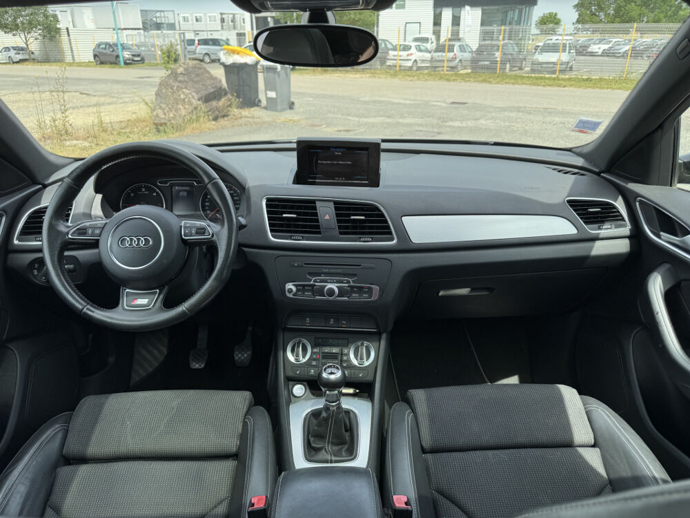 Q3 2.0 TDI 140 S-LINE FULL BLACK | TOIT OUVRANT | SIEGES CHAUFF 2012 occasion 44860 Pont-Saint-Martin