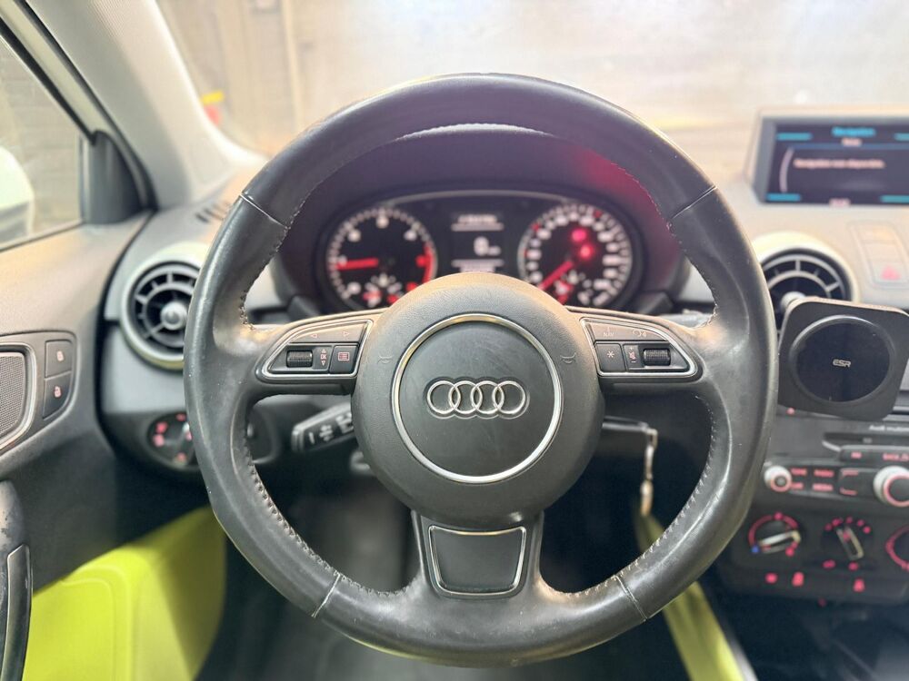 A1 I 3 Portes 1.6 TDI 16V 105 cv 2011 occasion 71300 Montceau-les-Mines