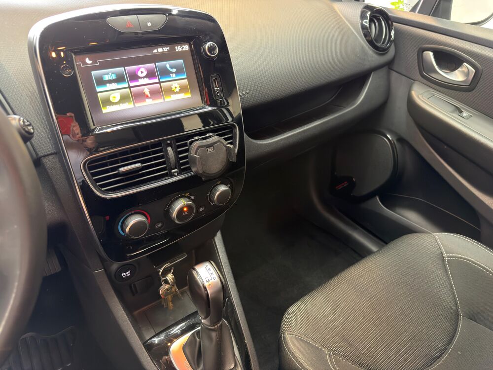 Clio IV phase 2 Limited EDC Garantie 12 mois 2018 occasion 71300 Montceau-les-Mines