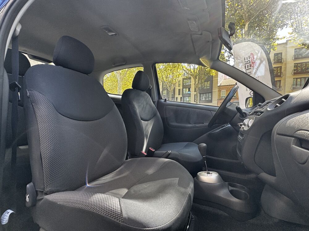 Yaris (2) 65 VVT-I CREATIVE MMT 3P *FAIBLE KILOMETRAGE 2003 occasion 92370 Chaville