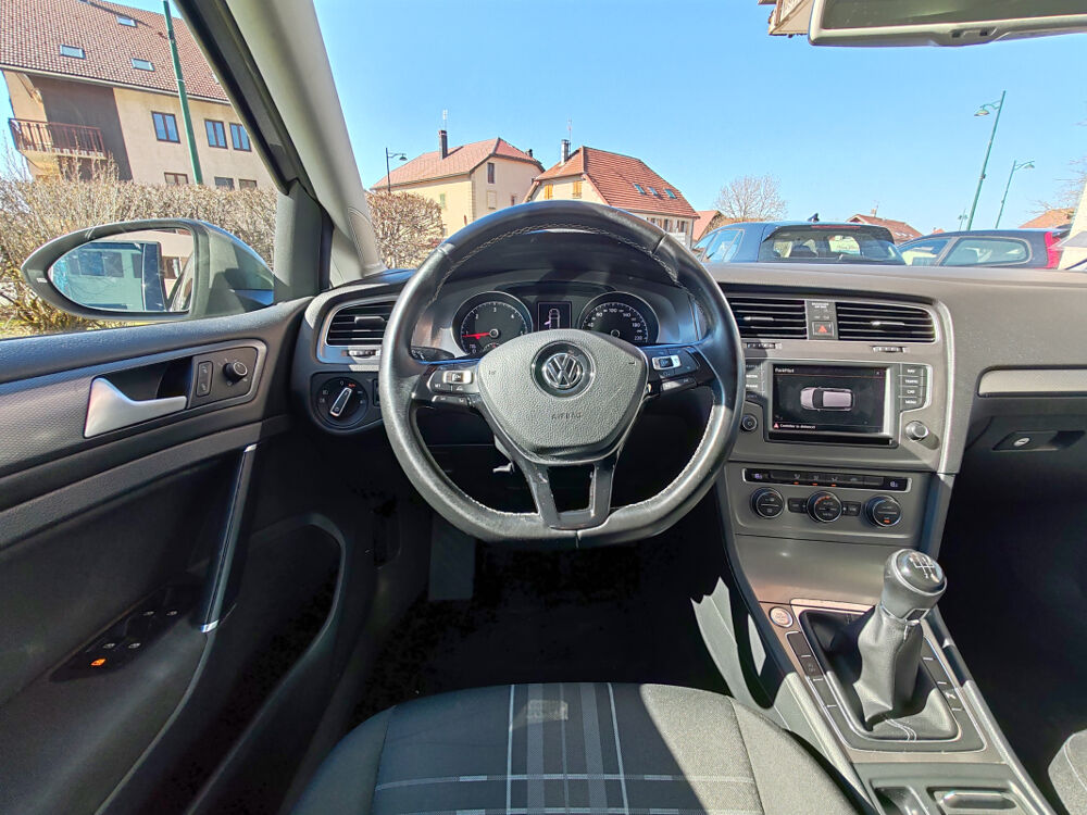 Golf 1.6 TDI 110 LOUNGE BVM 2016 occasion 25300 Pontarlier