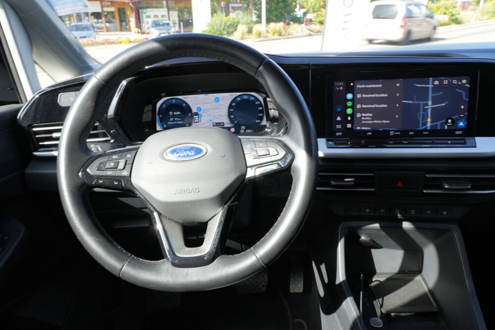 Tourneo VP CONNECT III L2 2.0 ECOBLUE 122 DCT7 ACTIVE 7 PLACES 2024 occasion 01000 Saint-Denis-l&egrave;s-Bourg