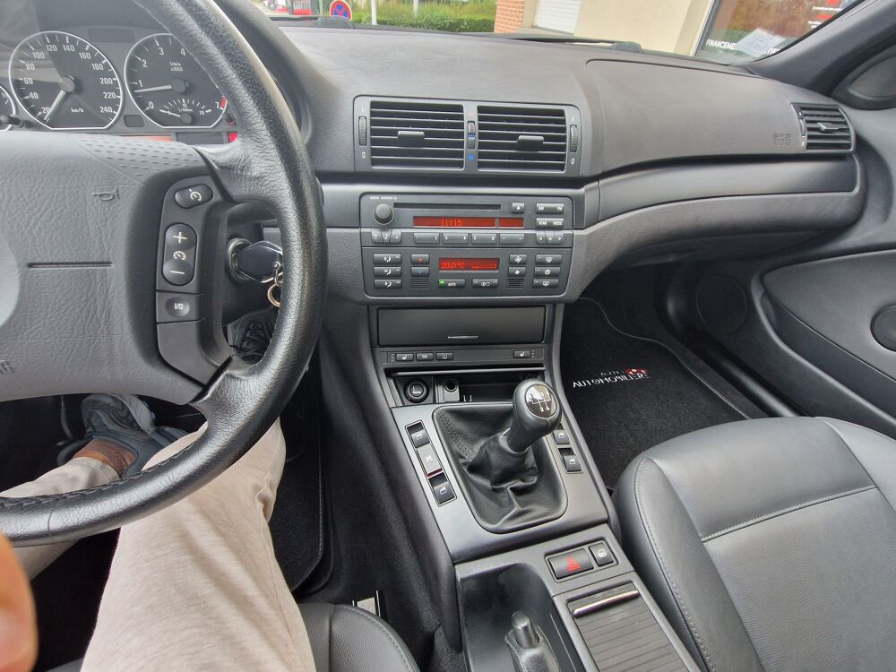 S&eacute;rie 3 (E46) 320i Pack luxe excellent &eacute;tat 2003 occasion 80480 Salou&euml;l