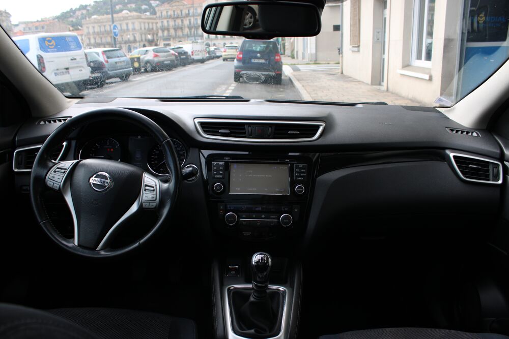 Qashqai 1.6 dCi 130ch N-Connecta ( Cam&eacute;ra de recul, Toit panoramique 2016 occasion 34200 S&egrave;te