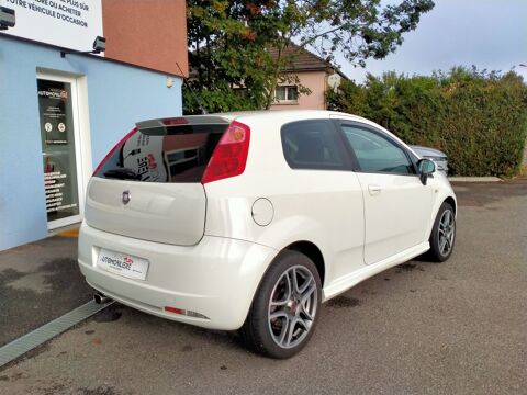 Grande Punto 1.4 16v T-jet 120ch Sport 3p 2009 occasion 90400 Danjoutin