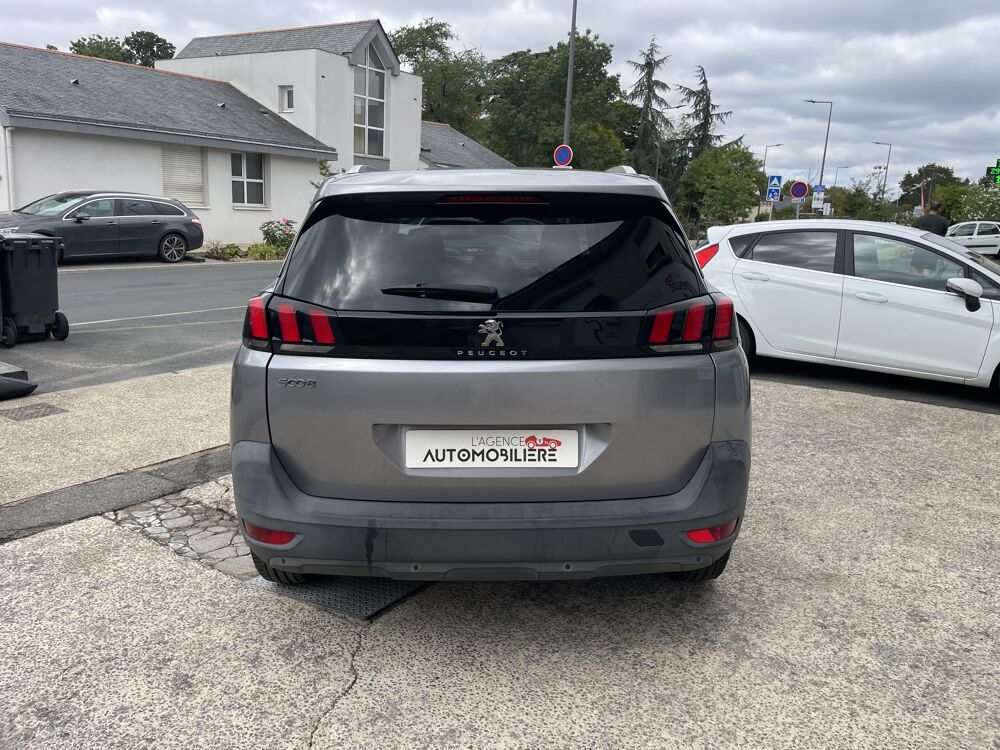 5008 1.6 BlueHDi 120 cv 7 places Active Business - APPLE CAR 2018 occasion 49124 Saint-Barth&eacute;lemy-d'Anjou