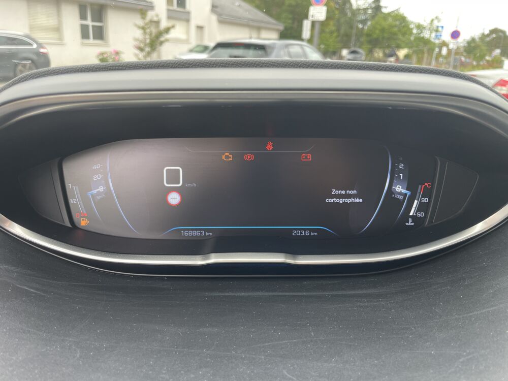 5008 1.6 BlueHDi 120 cv 7 places Active Business - APPLE CAR 2018 occasion 49124 Saint-Barth&eacute;lemy-d'Anjou
