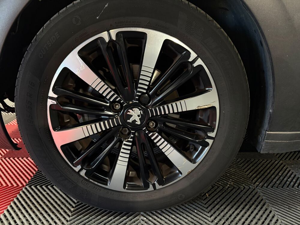208 1.2 PURETECH 110 CH EDITION TECH 2018 occasion 78680 &Eacute;p&ocirc;ne
