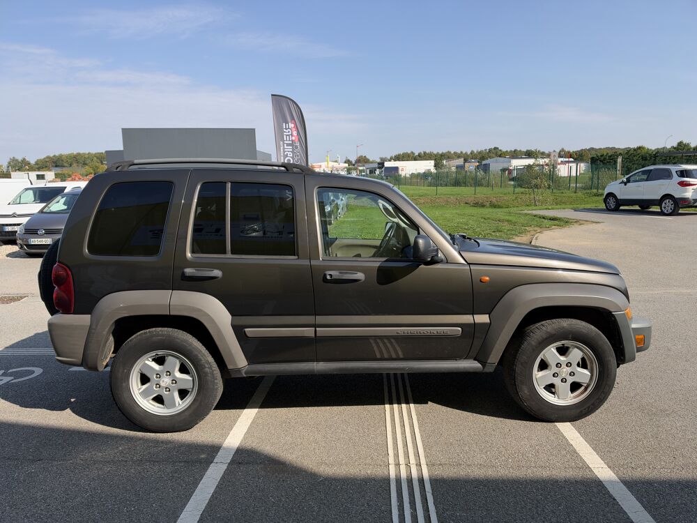 Cherokee 2.8 CRD LIMITED BVA 2006 occasion 76760 Yerville