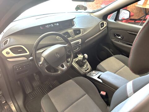 Grand scenic IV 1.5 DCI 110 ch Finition Business 7 places 2014 occasion 59640 Dunkerque