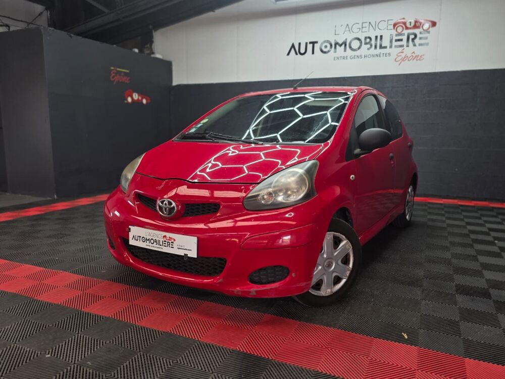 Aygo 1.0 VVT-i 68ch Confort 2010 occasion 78680 &Eacute;p&ocirc;ne