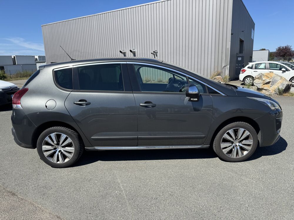3008 1.6 BLUEHDI 120 ALLURE | CAMERA, TOIT PANO, SEMI-CUIR | GARA 2016 occasion 44860 Pont-Saint-Martin